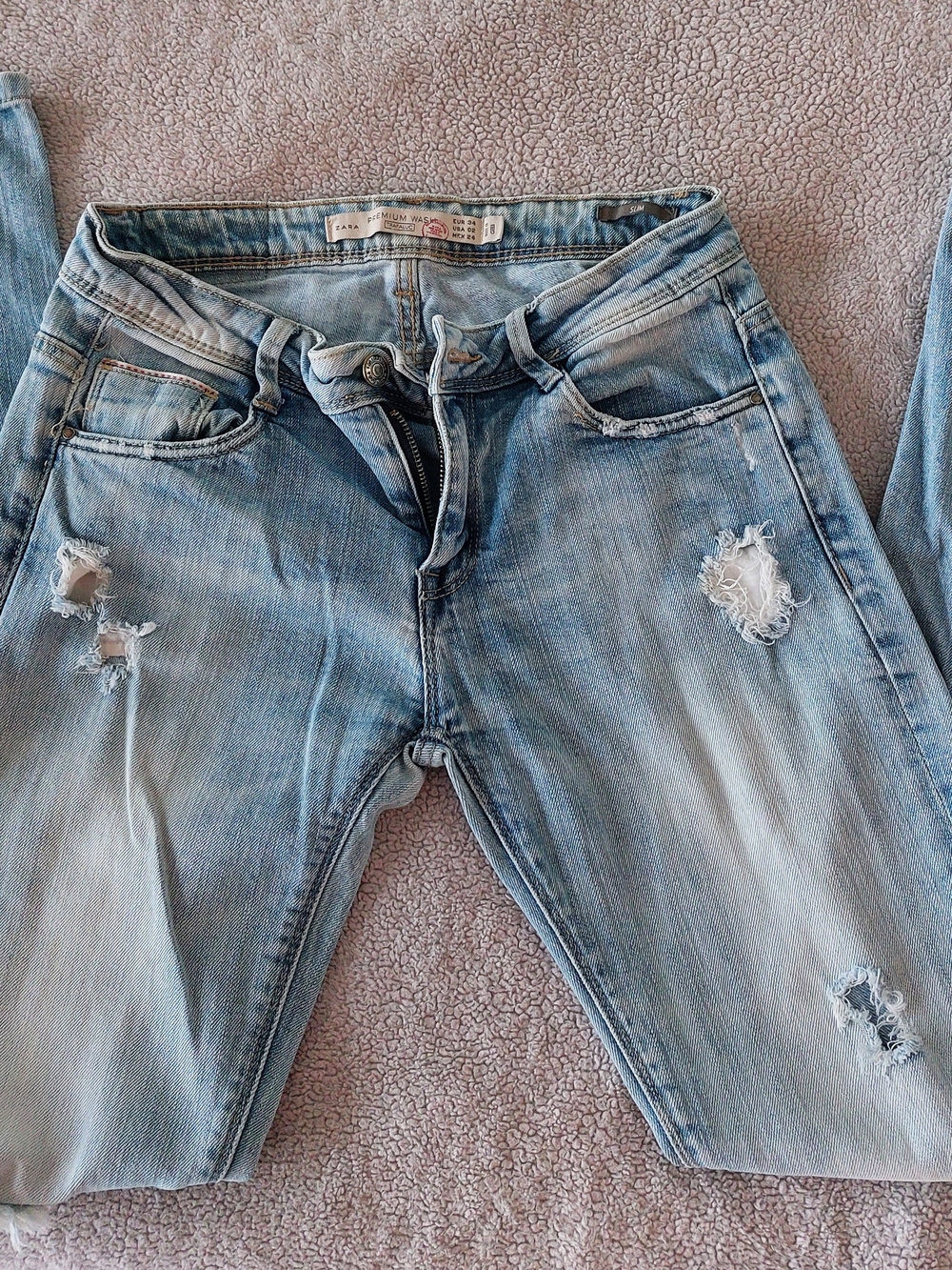 Light Blue Distressed Womens Jeans Size 02 Pre-owned